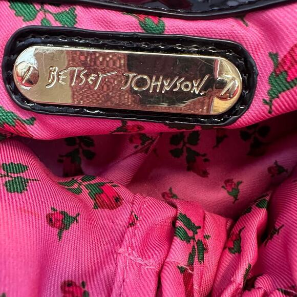 Vintage Y2K Betsey Johnson Black Patent Leather Quilted Handbag - Picture 6 of 8